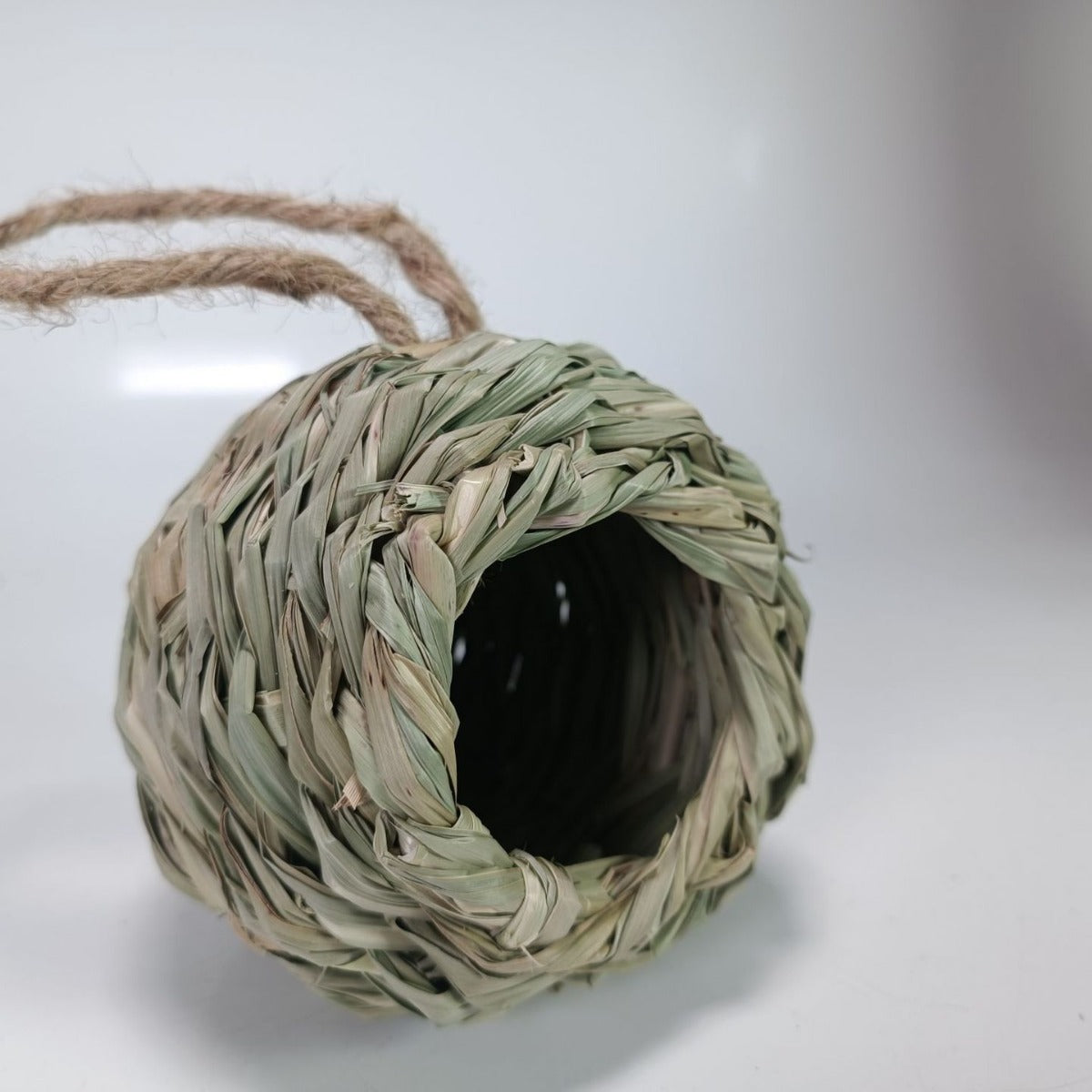 Handwoven Straw Birdhouse for Garden & Patio